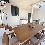 Sea&lesbos View Duplex, Courtyard&rooftop, Mercan Koesk Apartment *