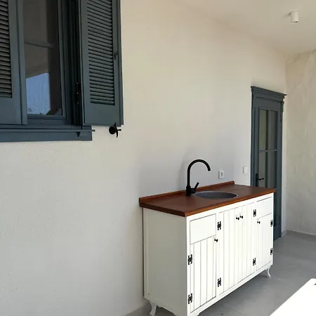 Sea&lesbos View Duplex, Courtyard&rooftop, Mercan Koesk Apartamento *