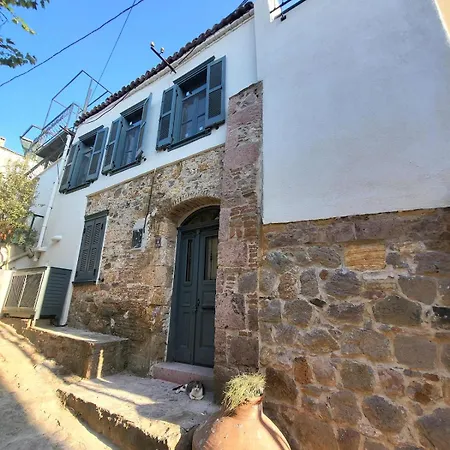 Apartment Sea&lesbos View Duplex, Courtyard&rooftop, Mercan Koesk *