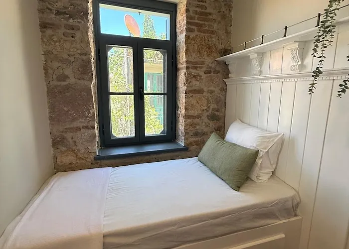 Sea&lesbos View Duplex, Courtyard&rooftop, Ayvalı