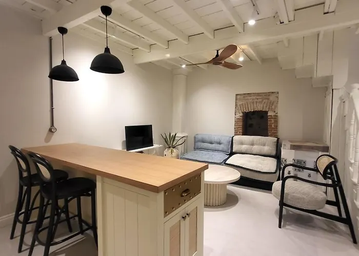 Sea&lesbos View Duplex, Courtyard&rooftop,