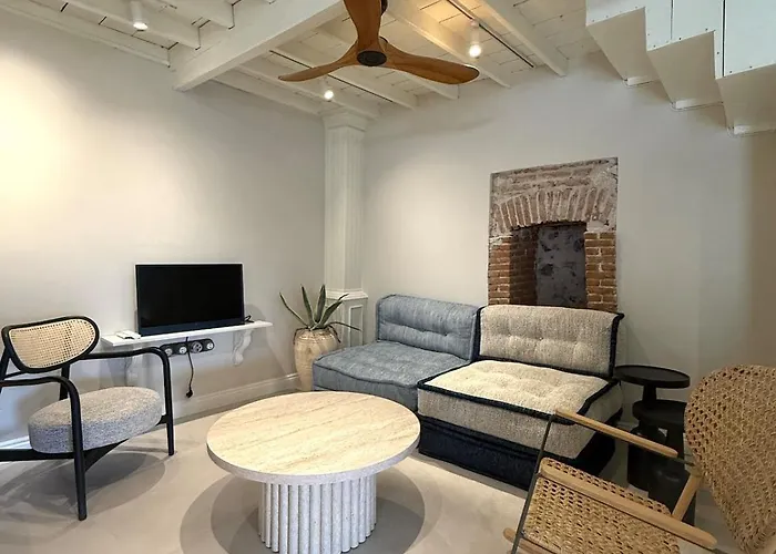 Sea&lesbos View Duplex, Courtyard&rooftop,