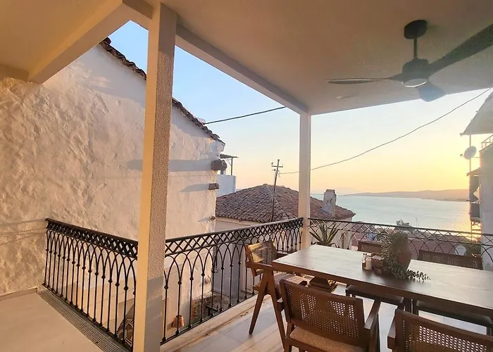 Sea&lesbos View Duplex, Courtyard&rooftop, *